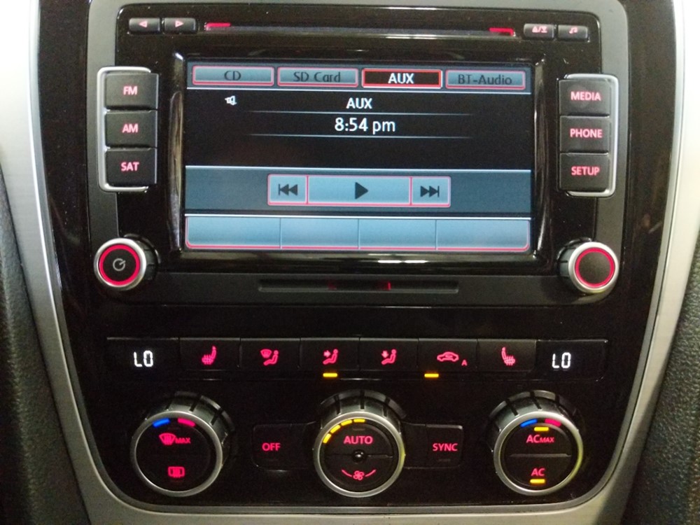 2012 Volkswagen Passat - Stereo Package