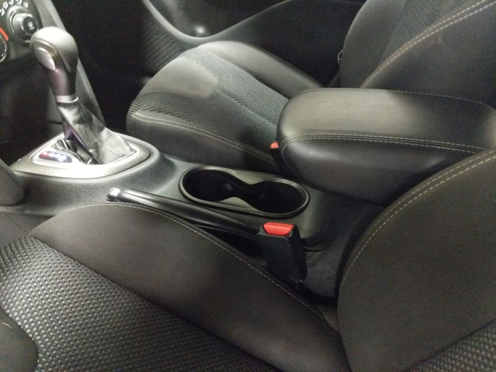 2016 Dodge Dart - Center Console/Cup Holders
