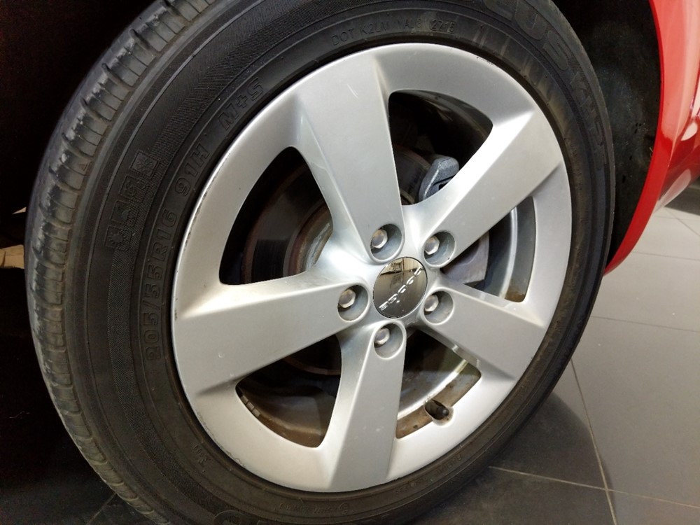 2016 Dodge Dart - Wheel