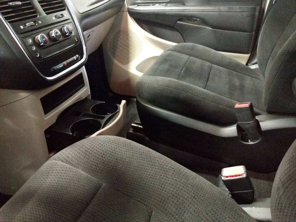 2014 Dodge Grand Caravan - Center Console/Cup Holders