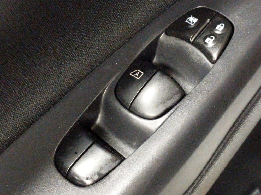 2015 Nissan Sentra - Driver Power Windows/Lock Control
