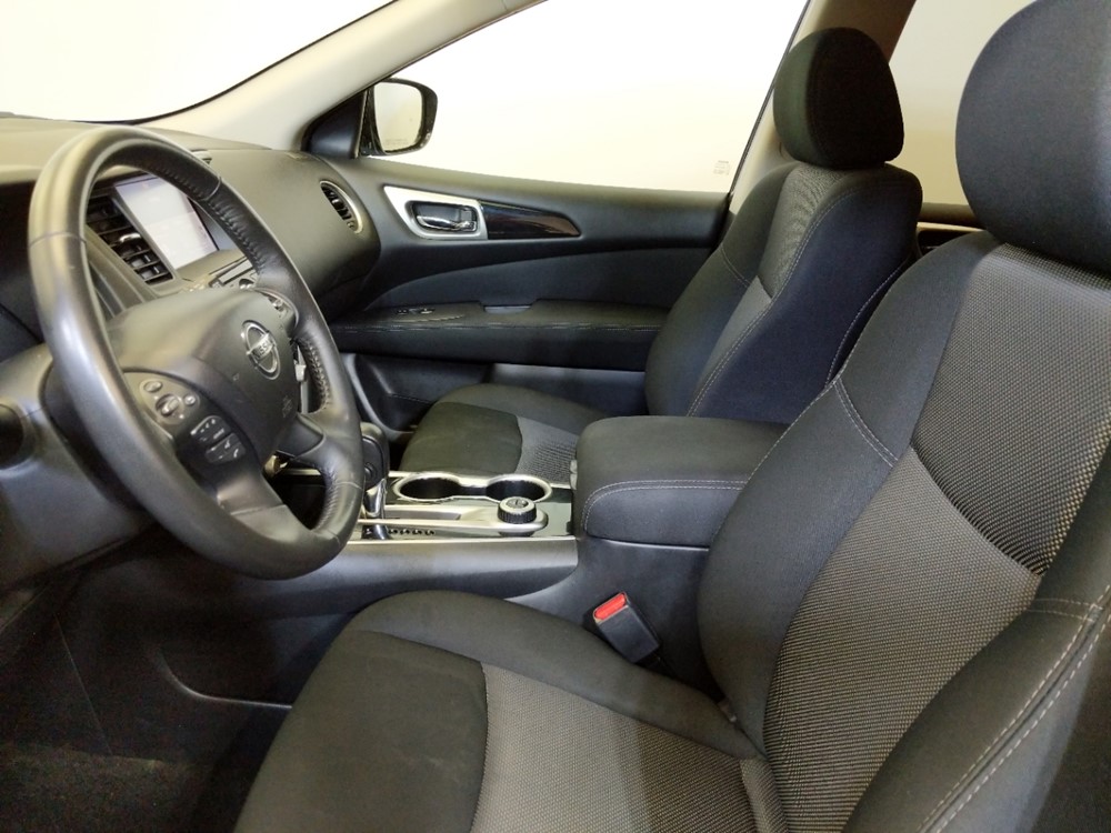 2017 Nissan Pathfinder - Driver Front Seat