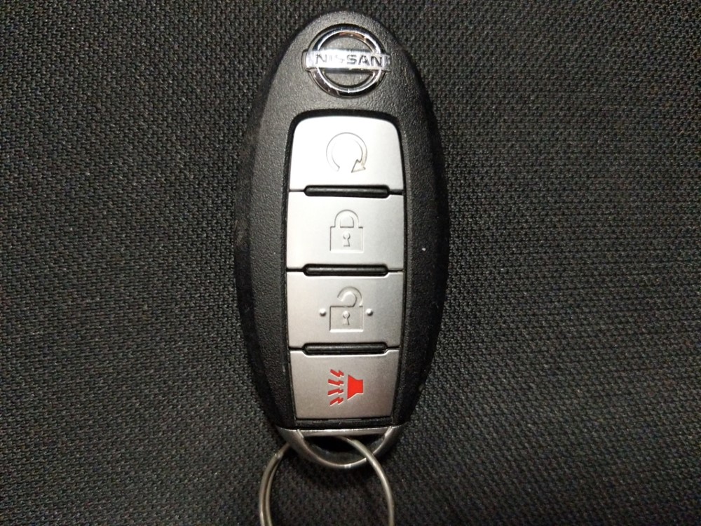 2017 Nissan Pathfinder - Keys
