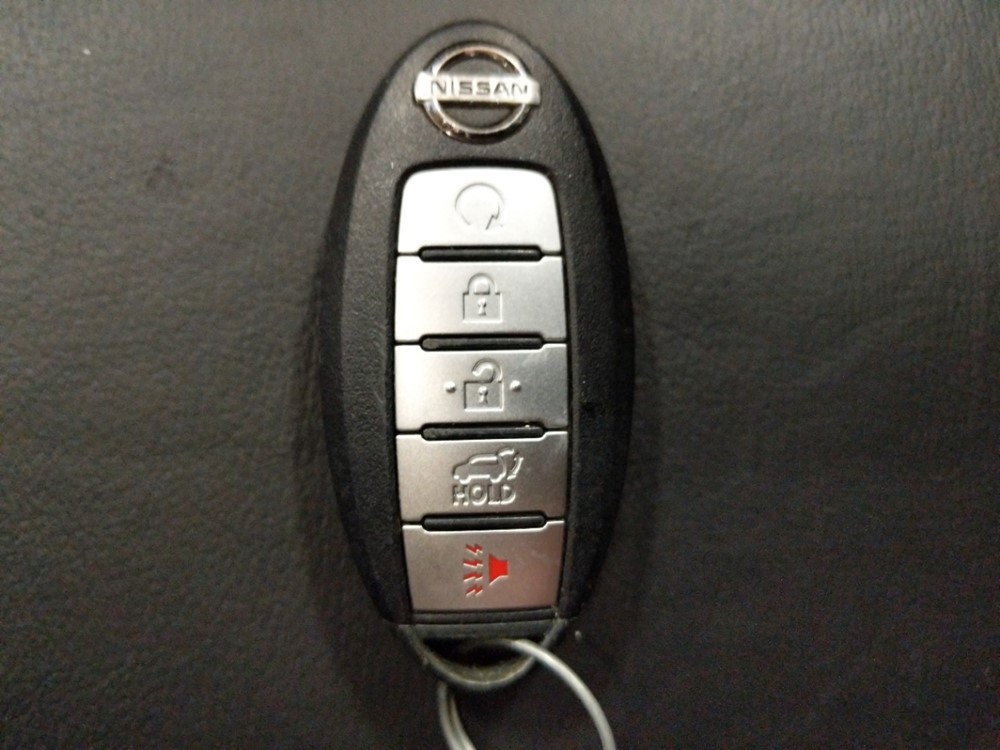 2015 Nissan Pathfinder - Keys