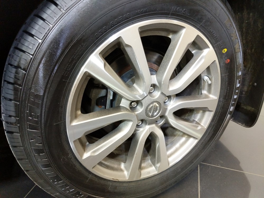 2015 Nissan Pathfinder - Wheel