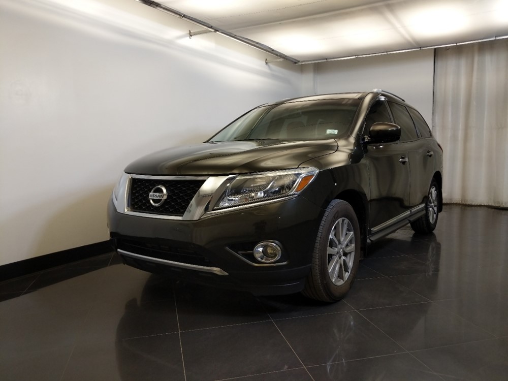 2015 Nissan Pathfinder - Driver Front Bumper