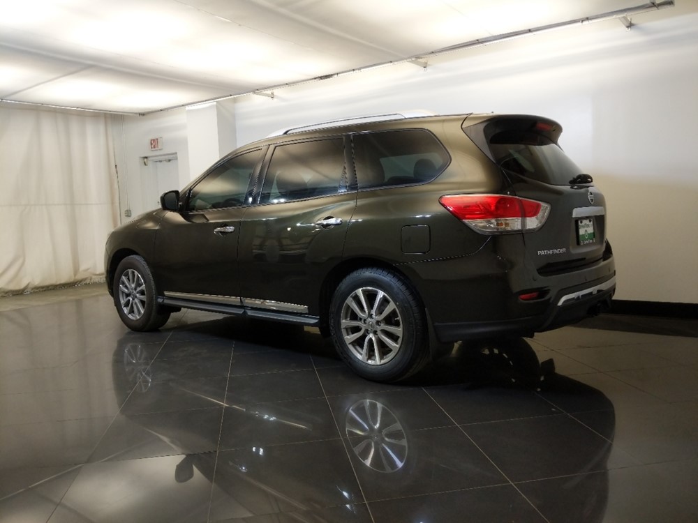 2015 Nissan Pathfinder - Driver Rear Side