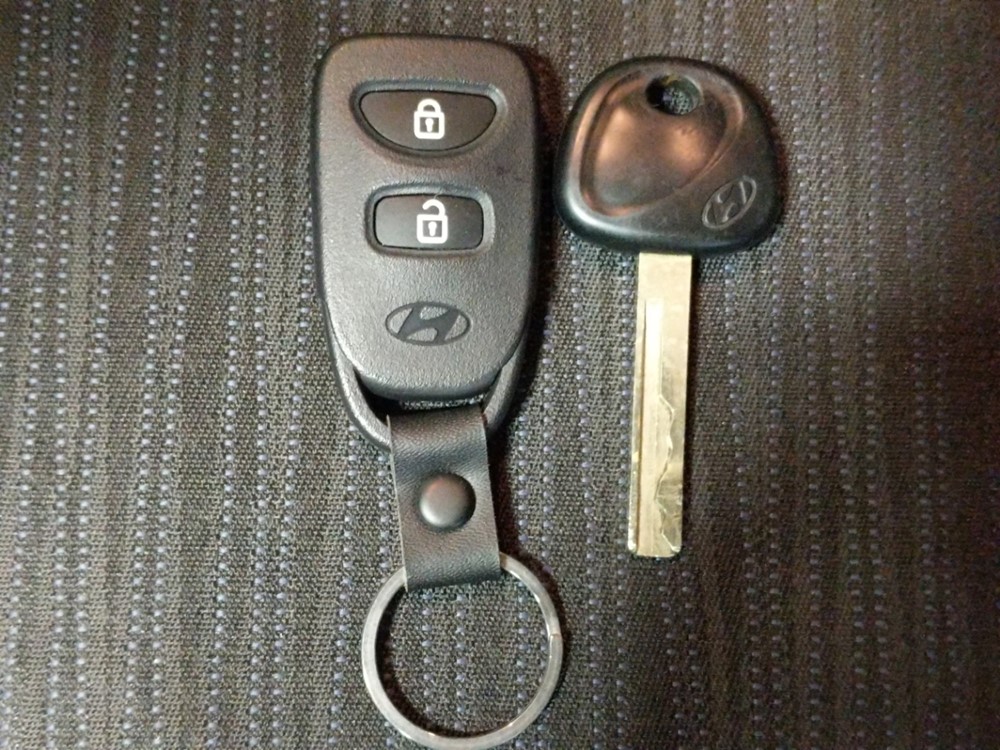 2017 Hyundai Accent - Keys