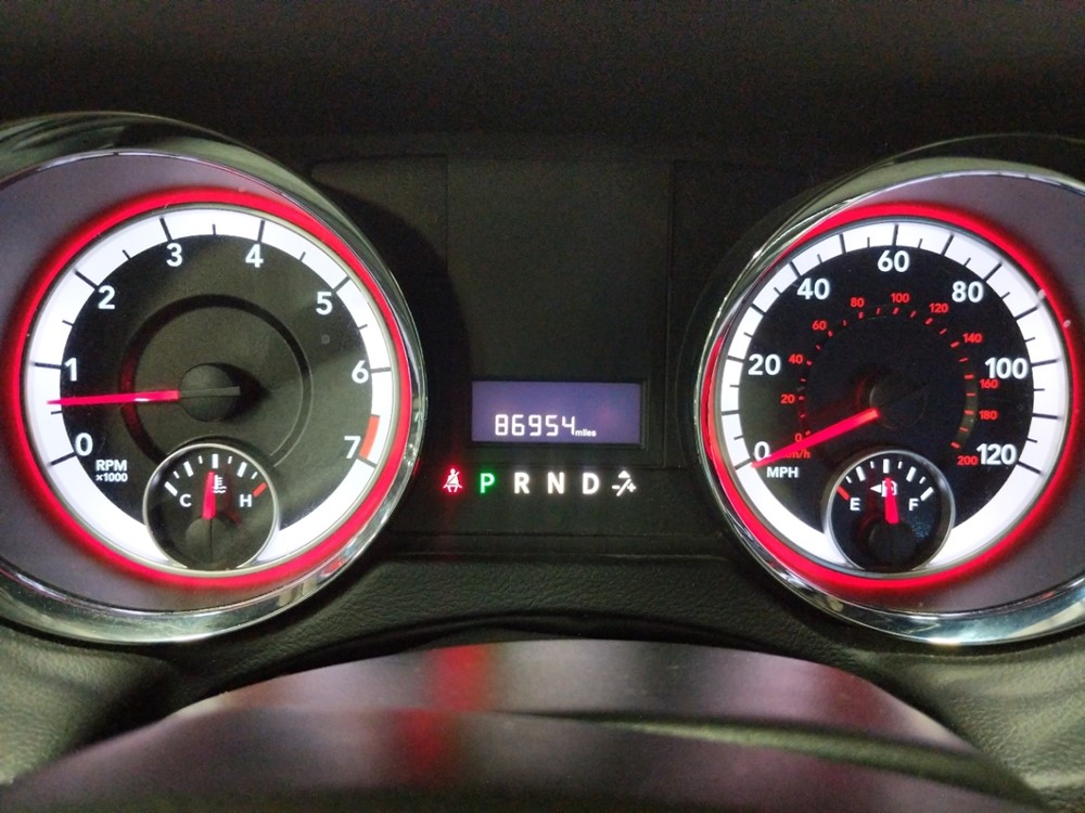 2015 Dodge Grand Caravan - Odometer Close Up