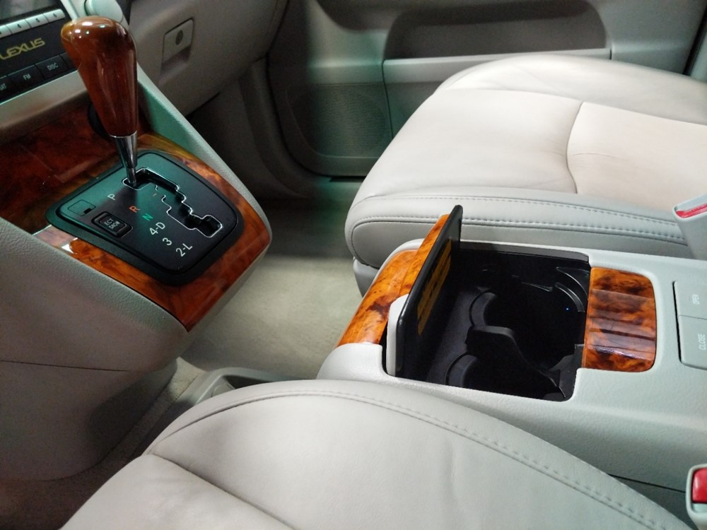 2009 Lexus RX 350 - Center Console/Cup Holders