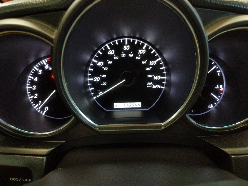 2009 Lexus RX 350 - Odometer Close Up
