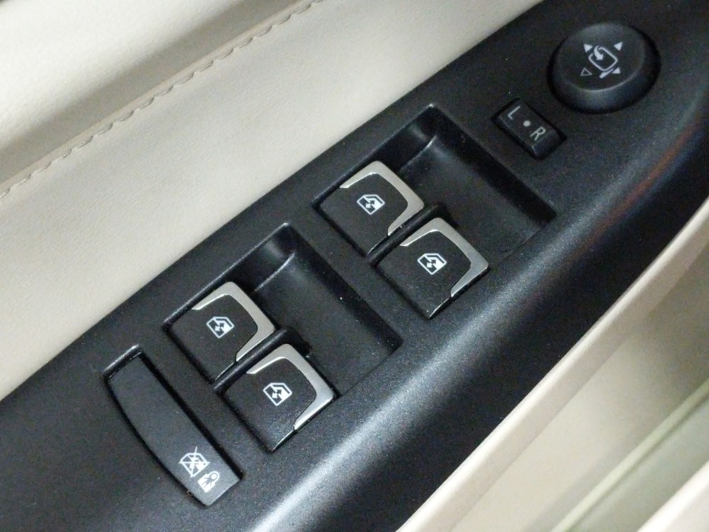 2014 Cadillac SRX - Driver Power Windows/Lock Control
