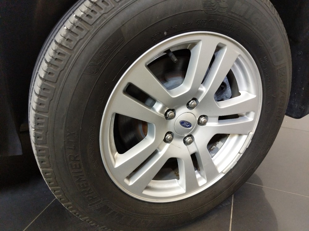 2013 Ford Edge - Wheel