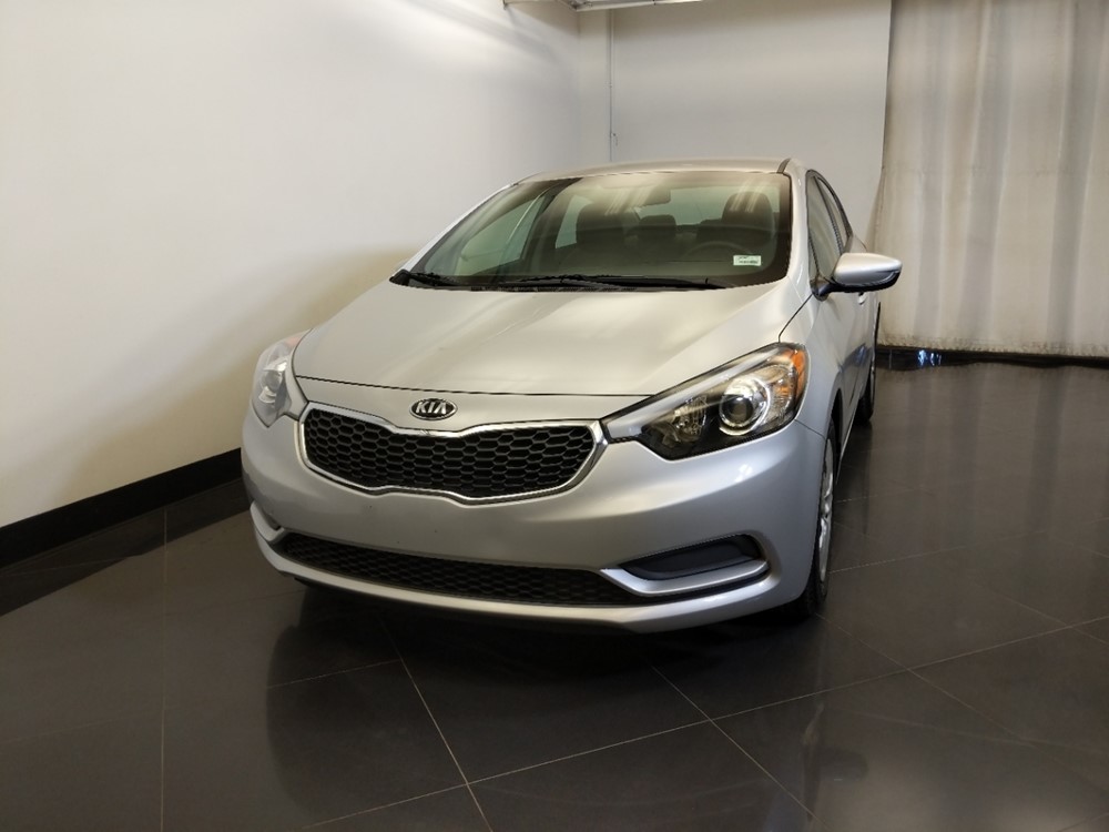 2015 Kia Forte - Driver Front Hood