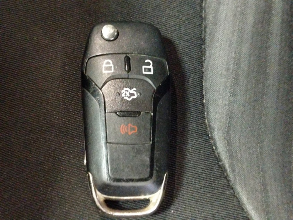 2016 Ford Fusion - Keys