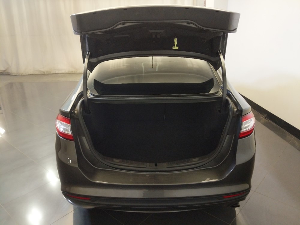 2016 Ford Fusion - Trunk