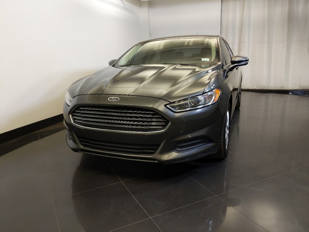 2016 Ford Fusion - Driver Front Hood