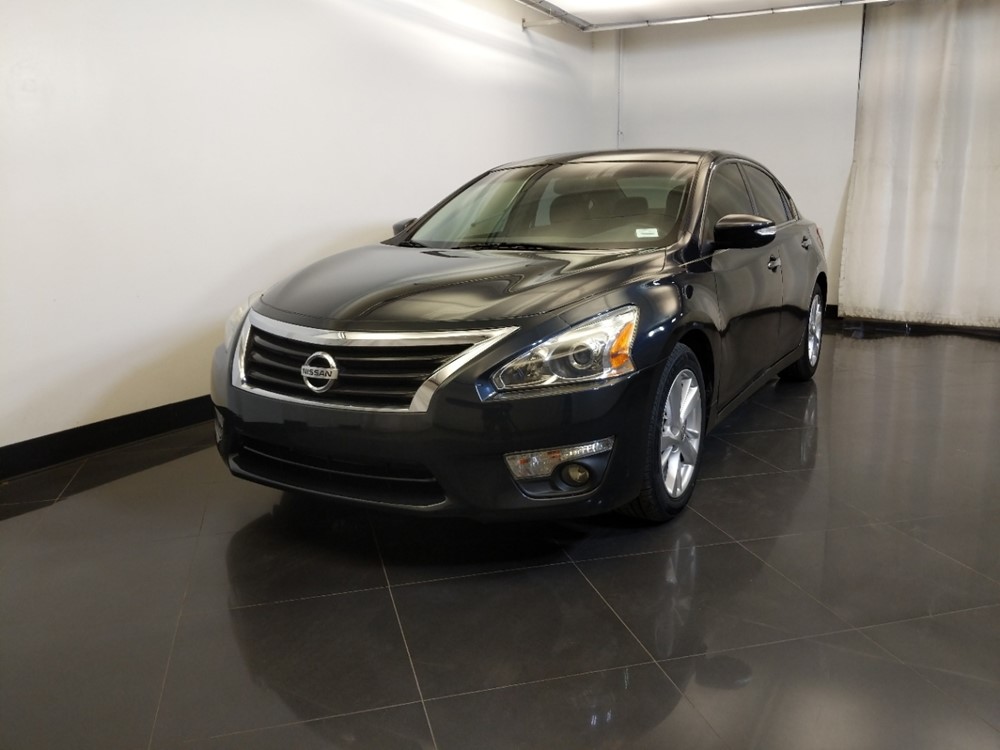 2013 Nissan Altima - Driver Front Bumper