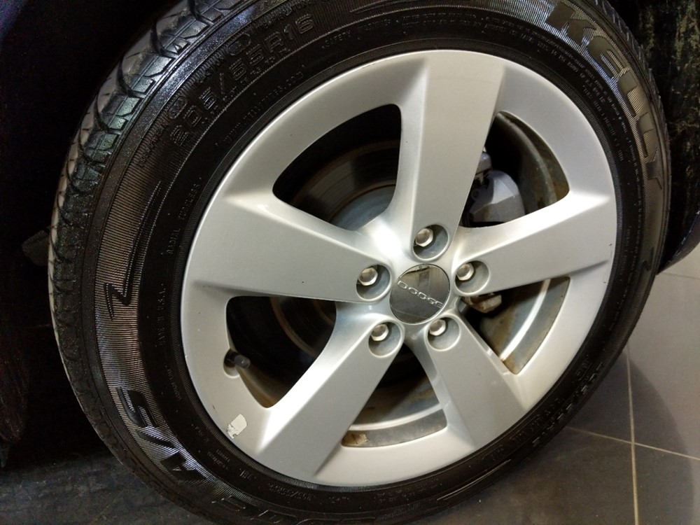 2016 Dodge Dart - Wheel