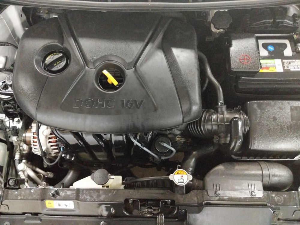 2013 Hyundai Elantra - Engine