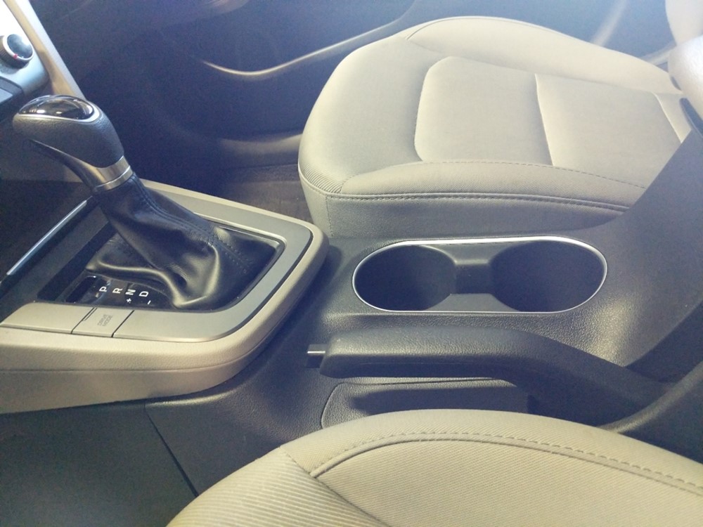2017 Hyundai Elantra - Center Console/Cup Holders