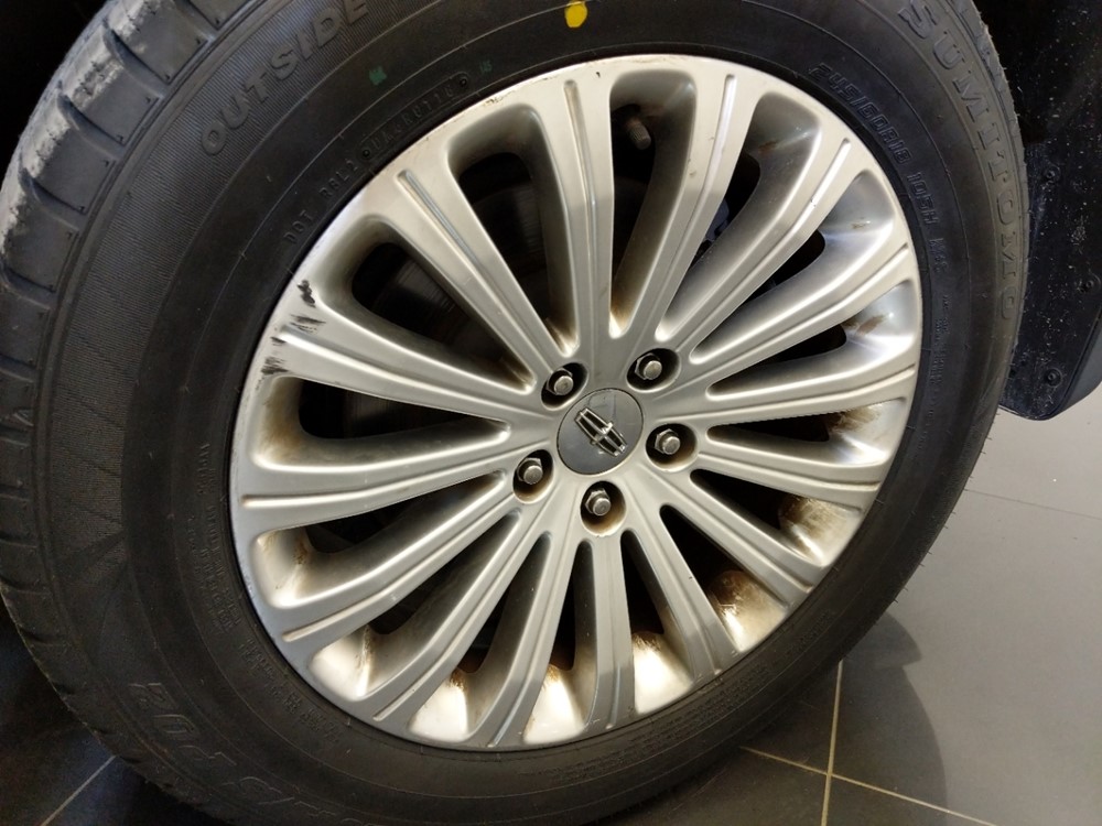 2013 Lincoln MKX - Wheel