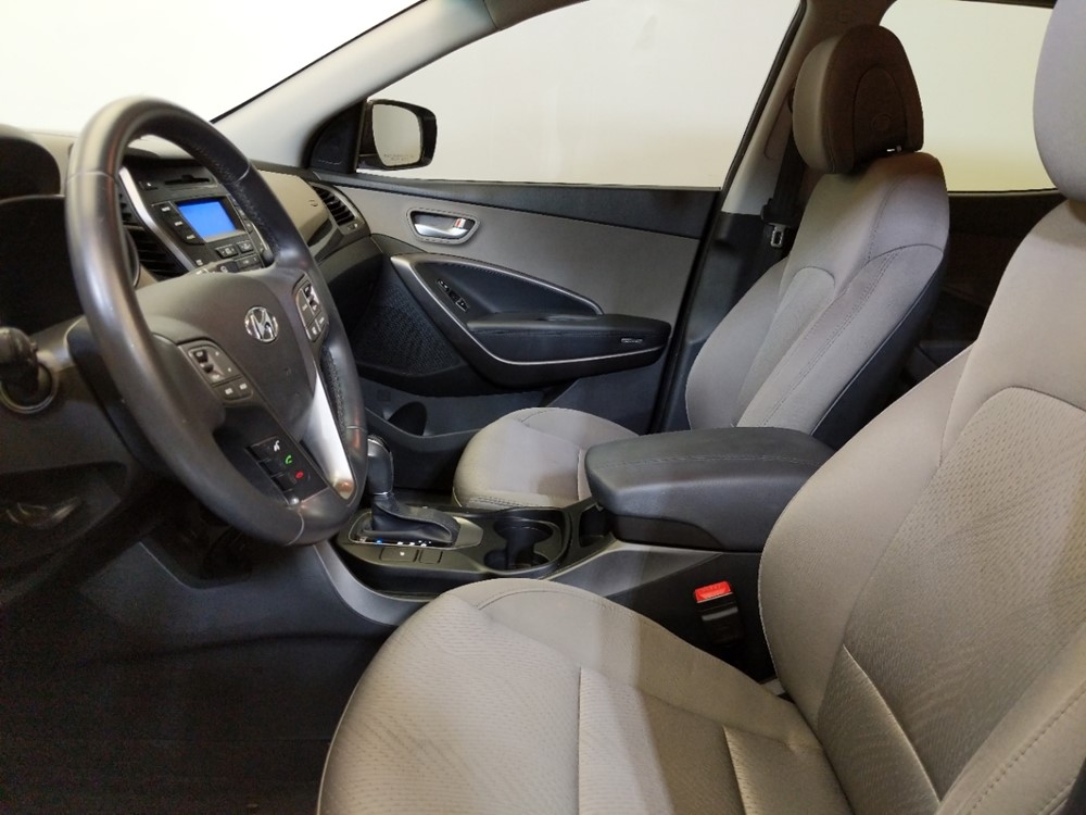 2013 Hyundai Santa Fe - Driver Front Seat
