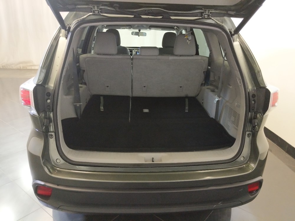 2015 Toyota Highlander - Trunk