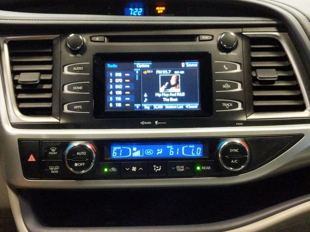 2015 Toyota Highlander - Stereo Package