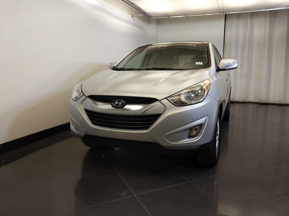 2012 Hyundai Tucson - Driver Front Hood