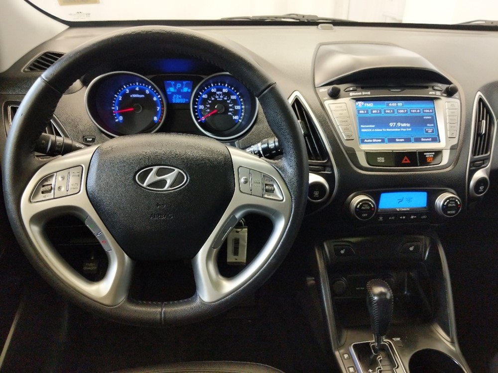 2012 Hyundai Tucson - Driver Dash
