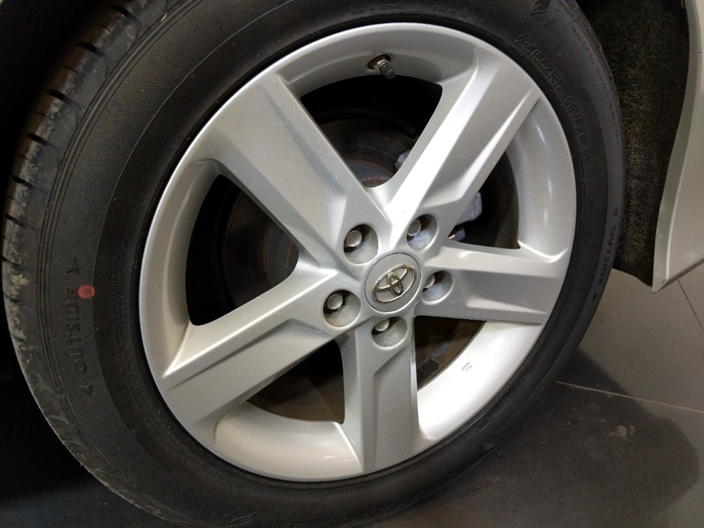 2012 Toyota Camry - Wheel