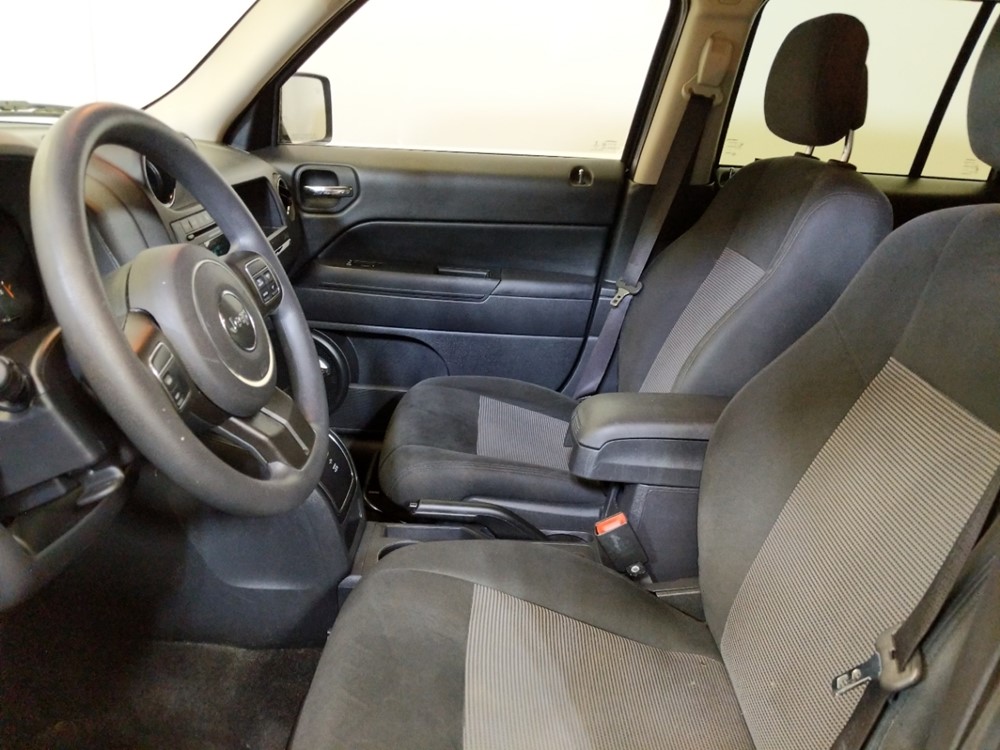 2014 Jeep Patriot - Driver Front Seat