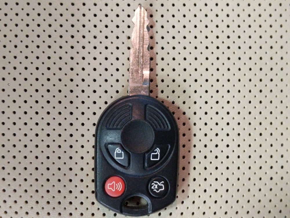 2011 Lincoln MKZ - Keys