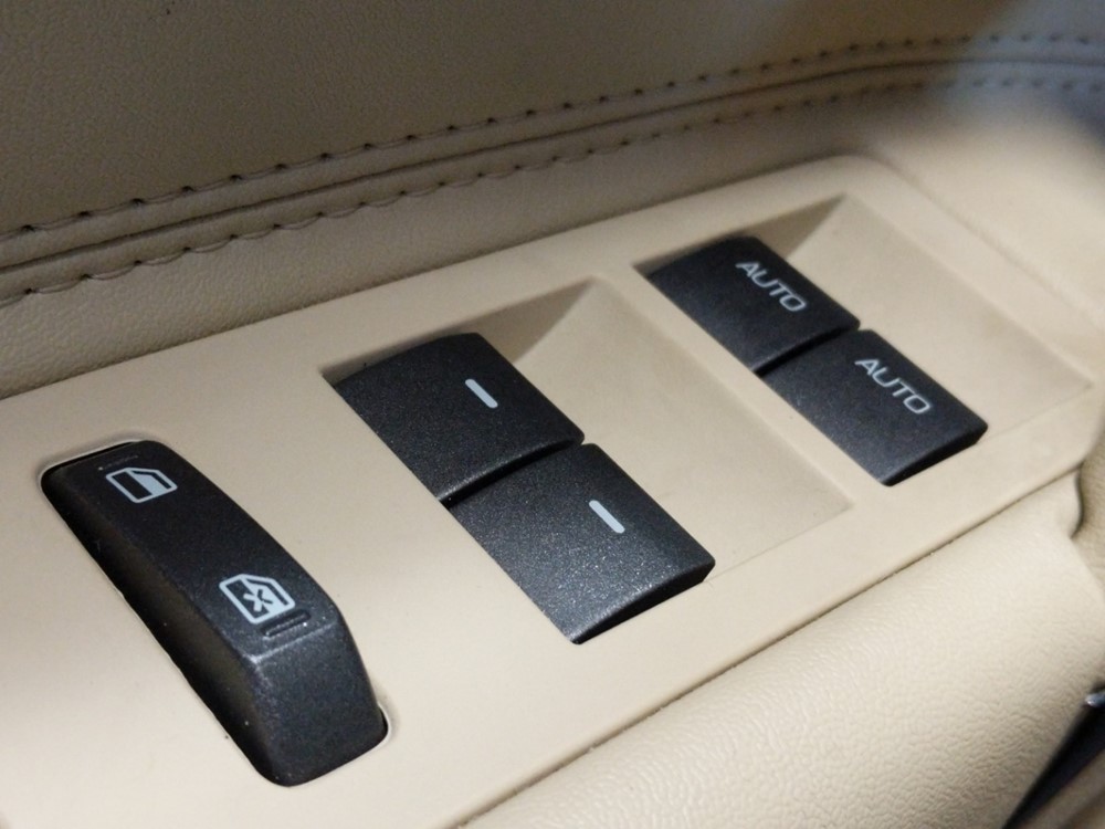 2011 Lincoln MKZ - Driver Power Windows/Lock Control