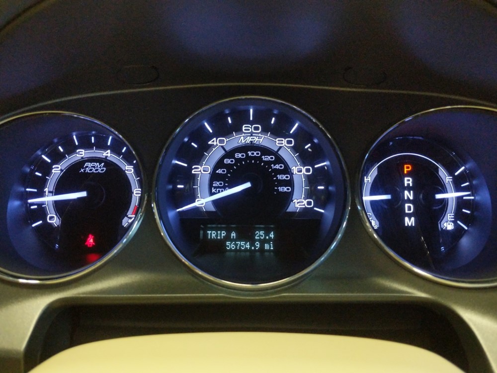2011 Lincoln MKZ - Odometer Close Up
