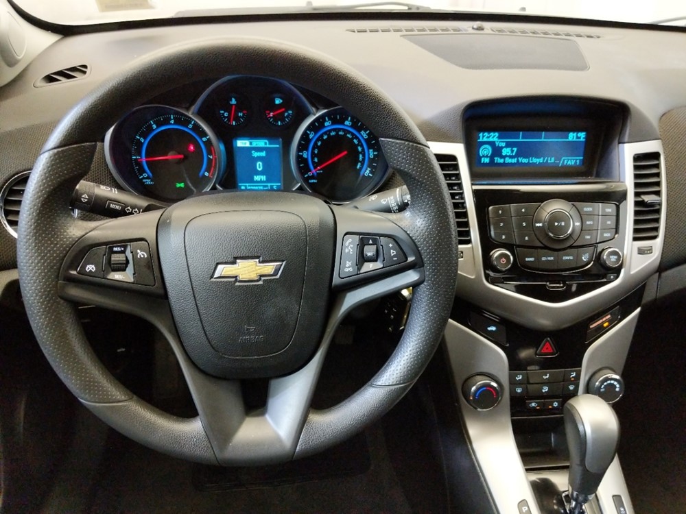 2016 Chevrolet Cruze - Driver Dash