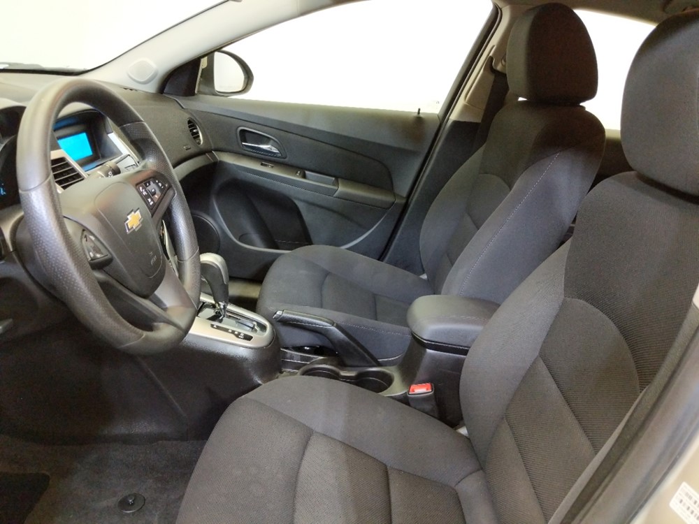 2016 Chevrolet Cruze - Driver Front Seat