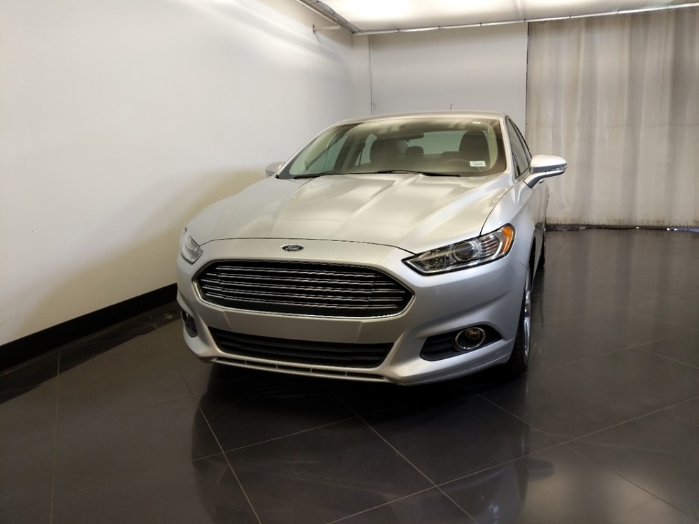 2016 Ford Fusion - Driver Front Hood