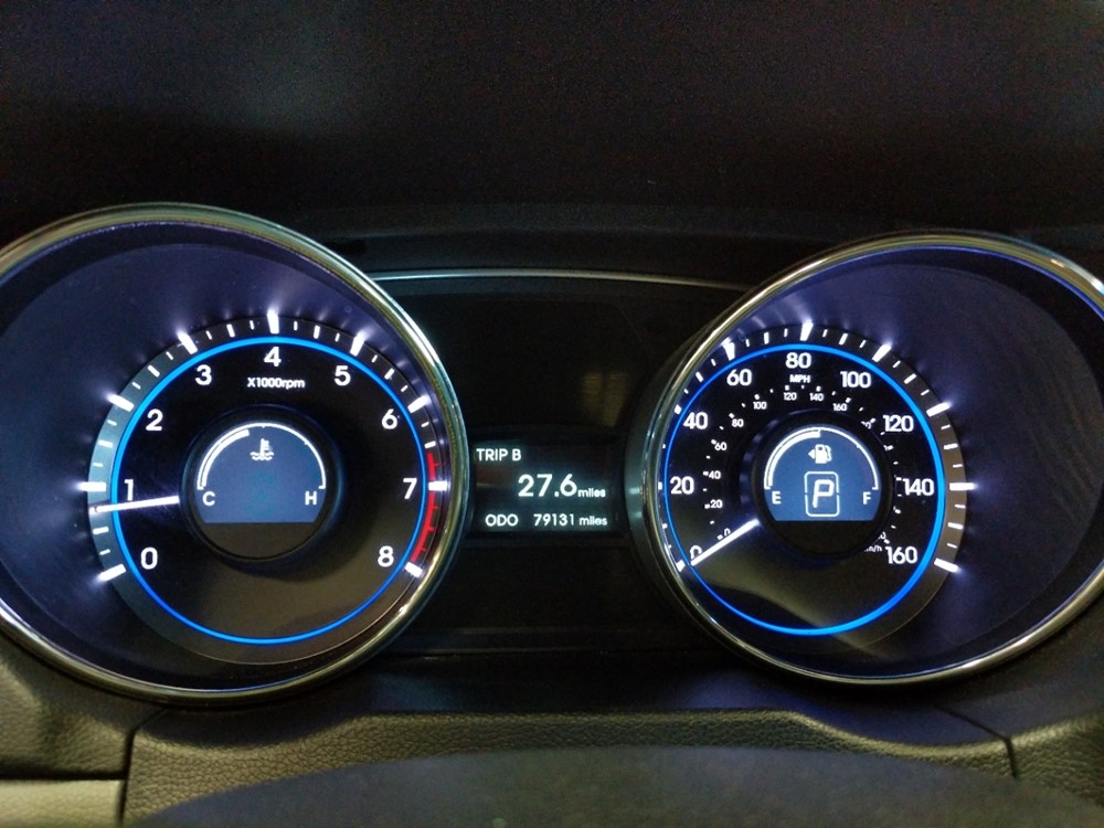 2011 Hyundai Sonata - Odometer Close Up