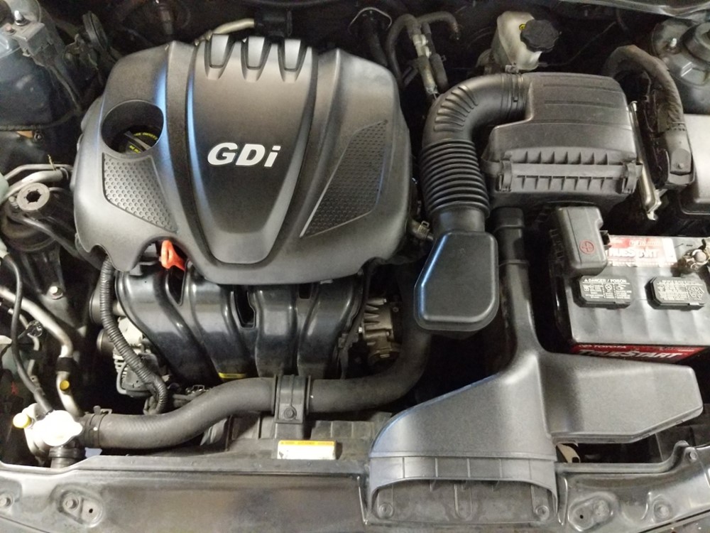 2011 Hyundai Sonata - Engine