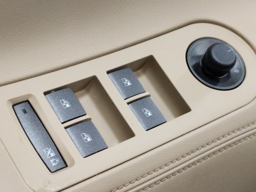 2010 Buick LaCrosse - Driver Power Windows/Lock Control