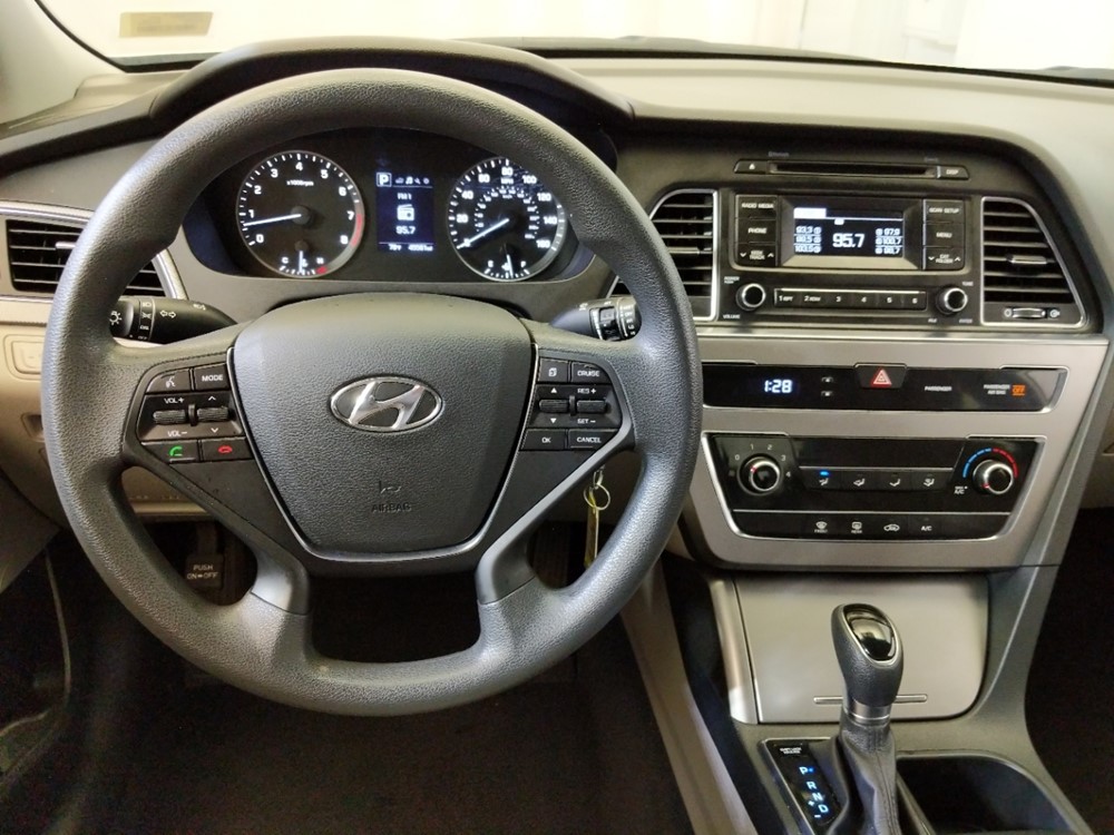 2017 Hyundai Sonata - Driver Dash