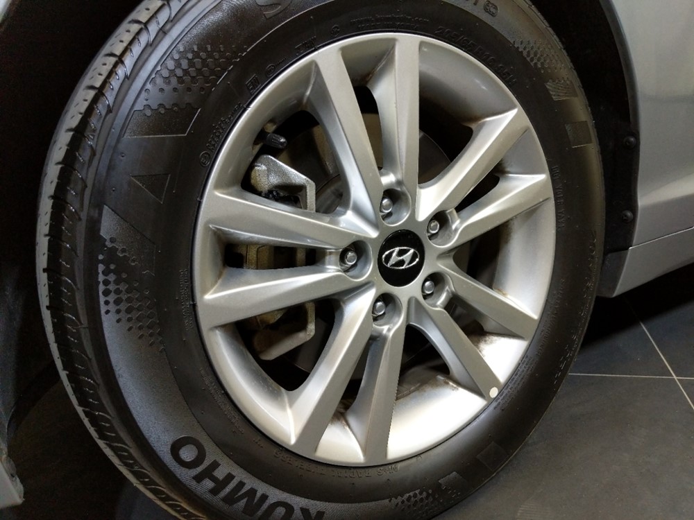 2017 Hyundai Sonata - Wheel
