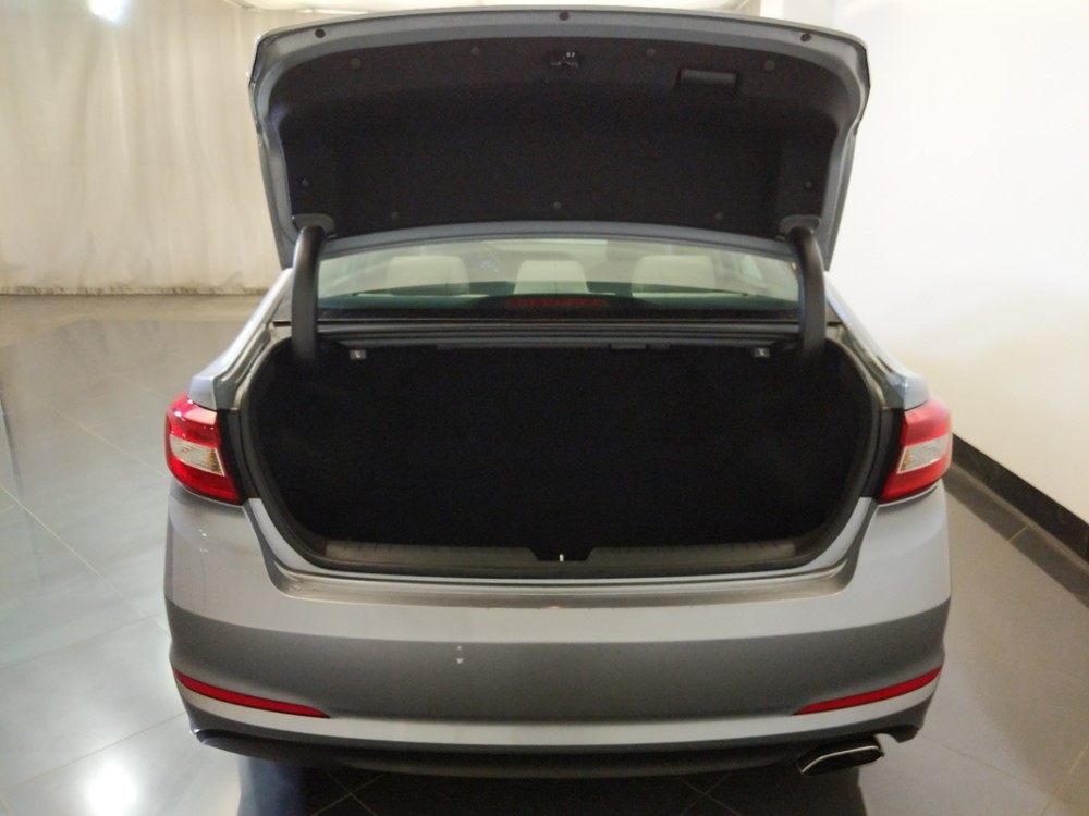 2017 Hyundai Sonata - Trunk