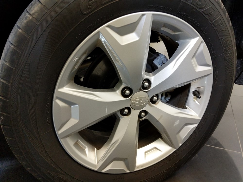 2015 Subaru Forester - Wheel
