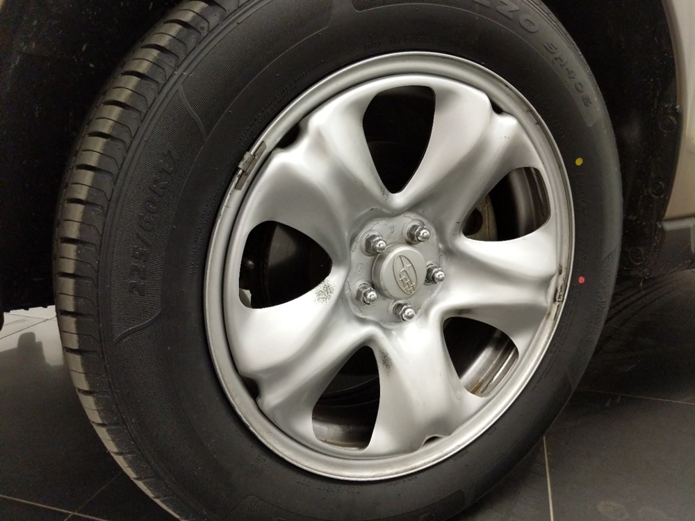 2016 Subaru Forester - Wheel