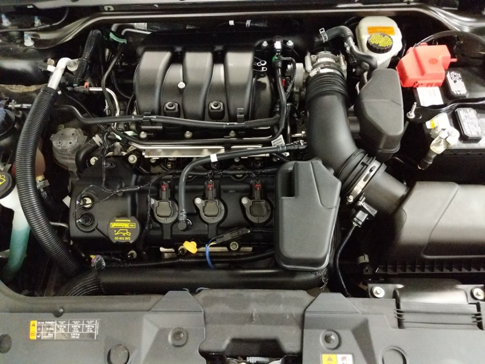 2013 Ford Taurus - Engine
