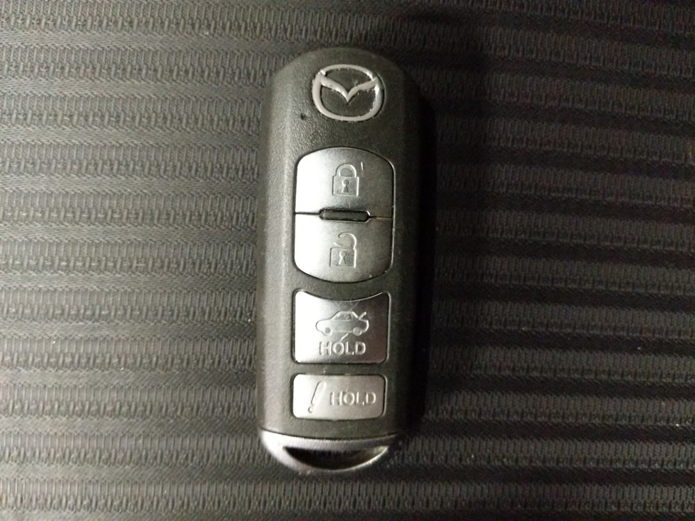 2016 Mazda Mazda3 - Keys