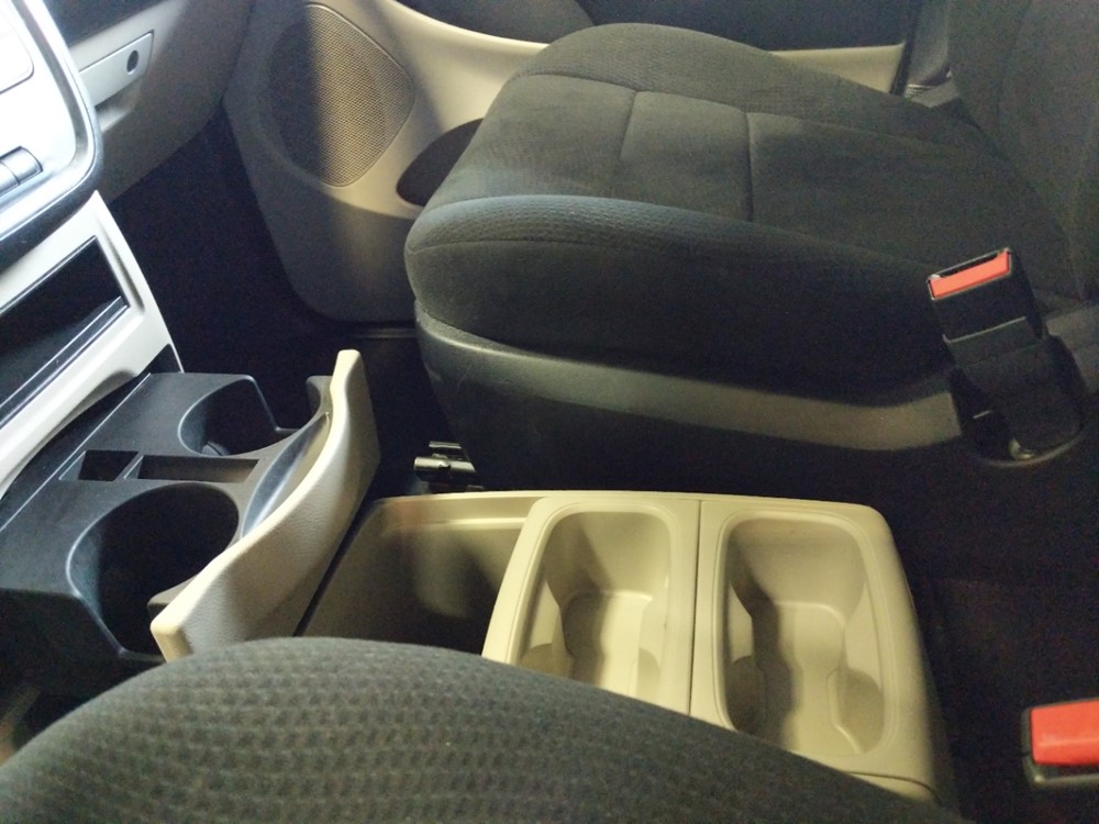 2011 Dodge Grand Caravan - Center Console/Cup Holders